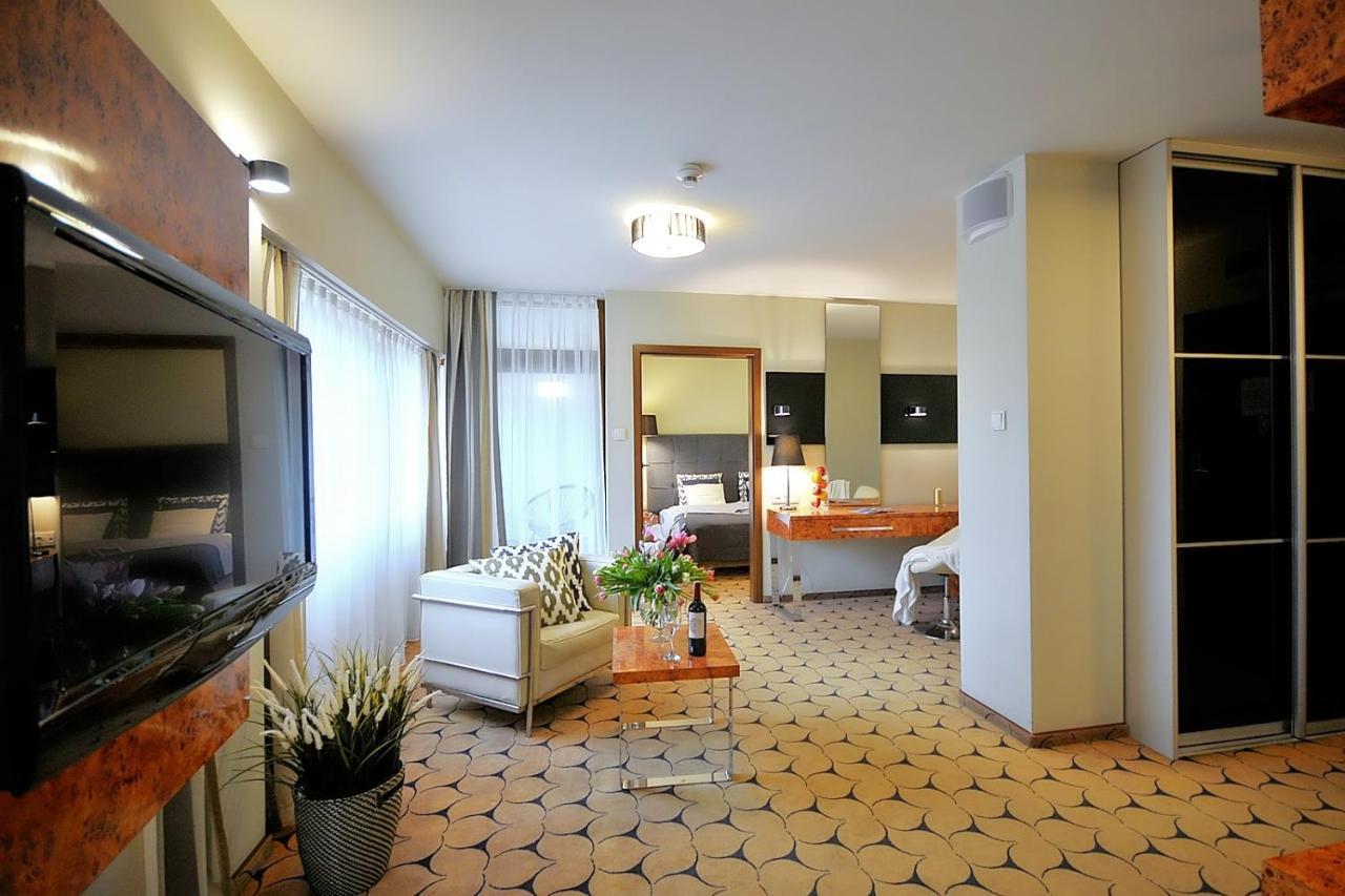 209 W Royal Tulip Sand Przy Plazy Dobruk Apartamenty โควอบเซก ภายนอก รูปภาพ
