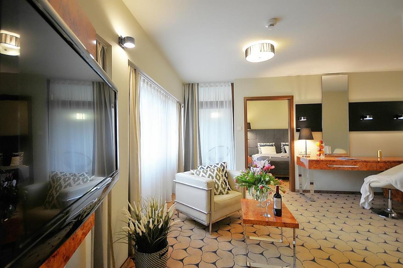 209 W Royal Tulip Sand Przy Plazy Dobruk Apartamenty โควอบเซก ภายนอก รูปภาพ