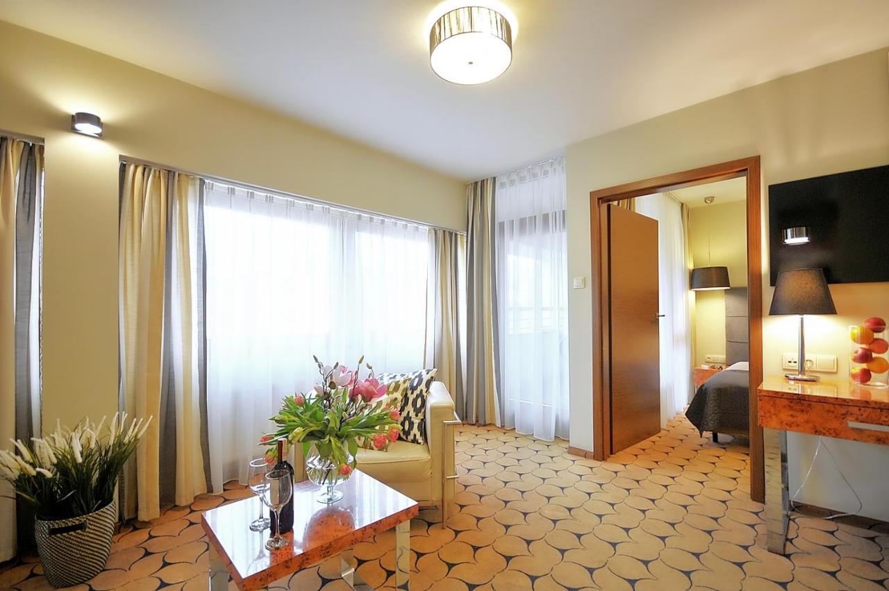 209 W Royal Tulip Sand Przy Plazy Dobruk Apartamenty โควอบเซก ภายนอก รูปภาพ